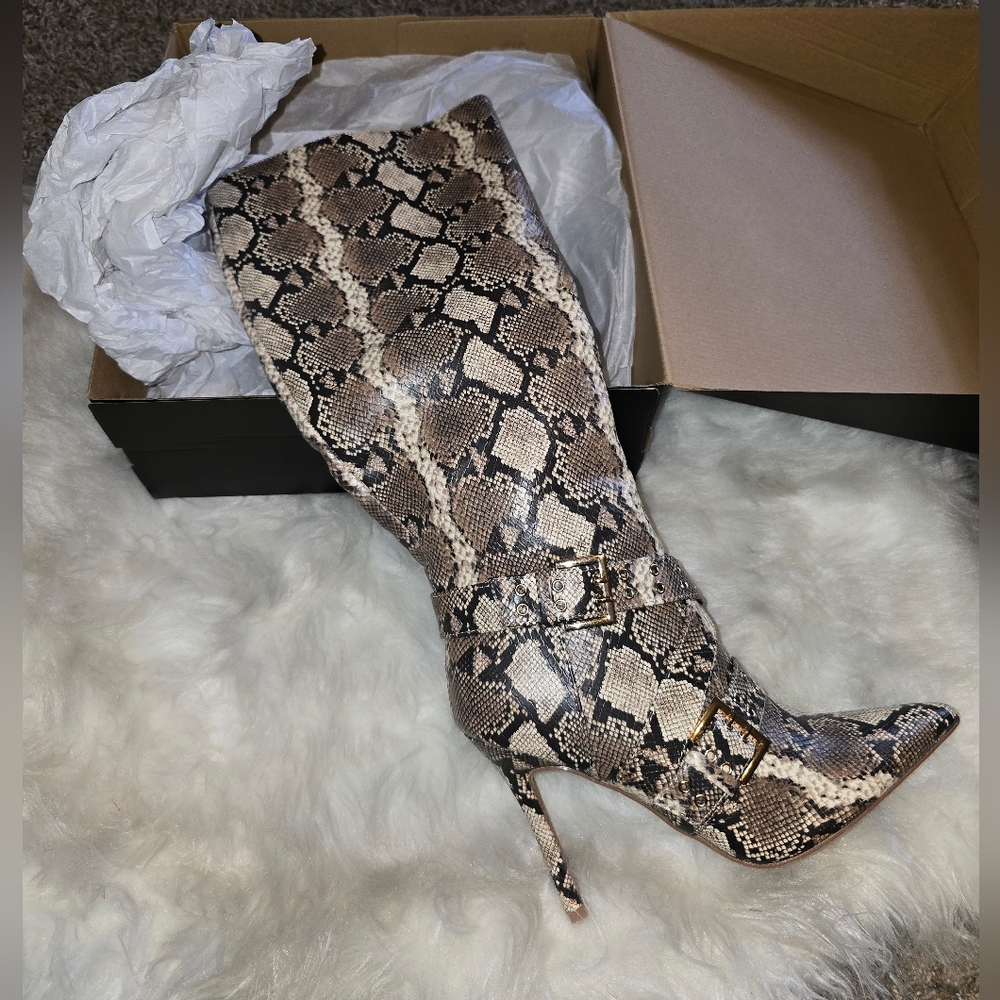Shoe Dazzle Brown and Black Heeled Boots